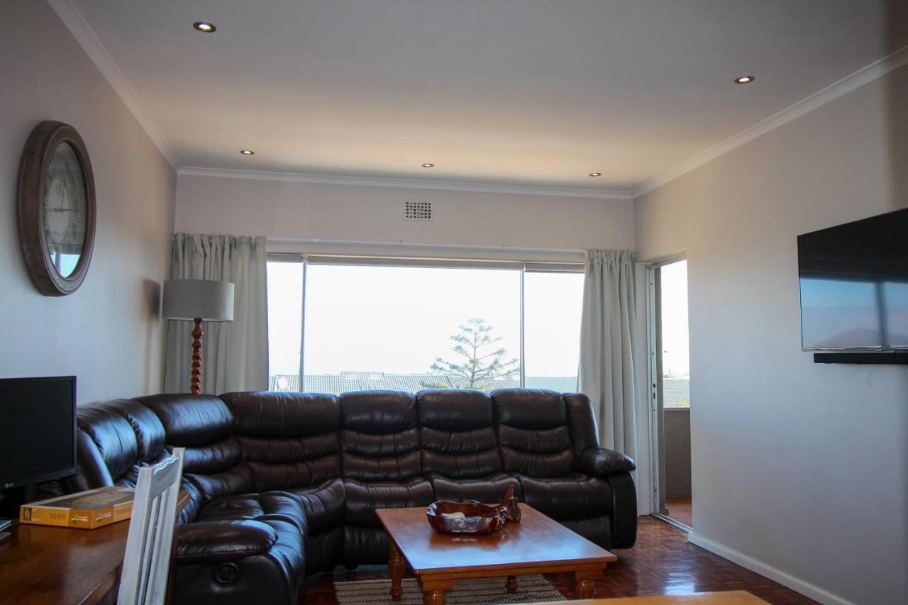 Westward Ho Apartment 13 Кейптаун Екстериор снимка
